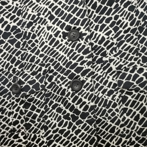 Short sleeve blazer - Picture 7 of 12